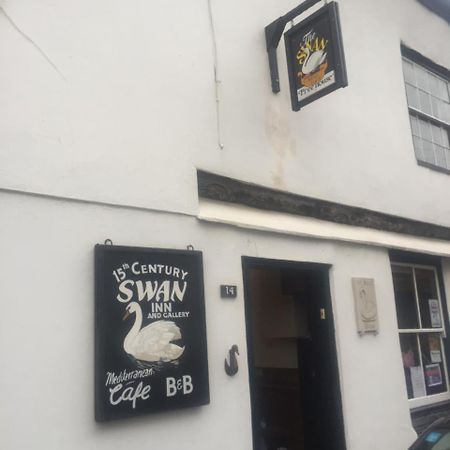 The Swan Inn 哈里奇 外观 照片