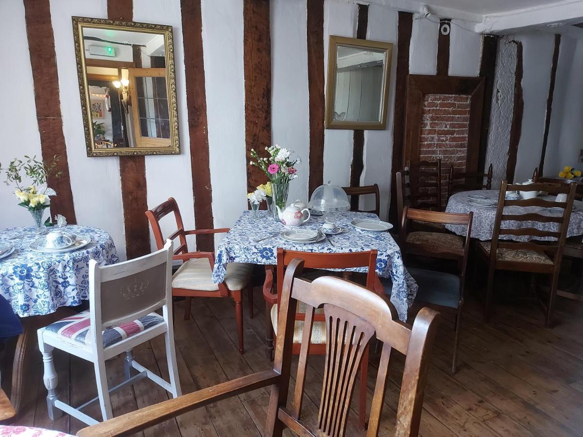The Swan Inn 哈里奇 外观 照片