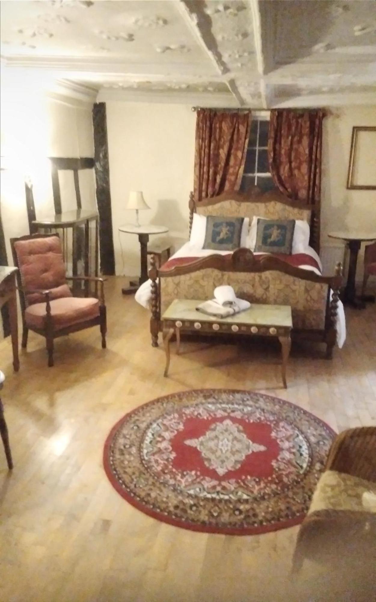 The Swan Inn 哈里奇 外观 照片