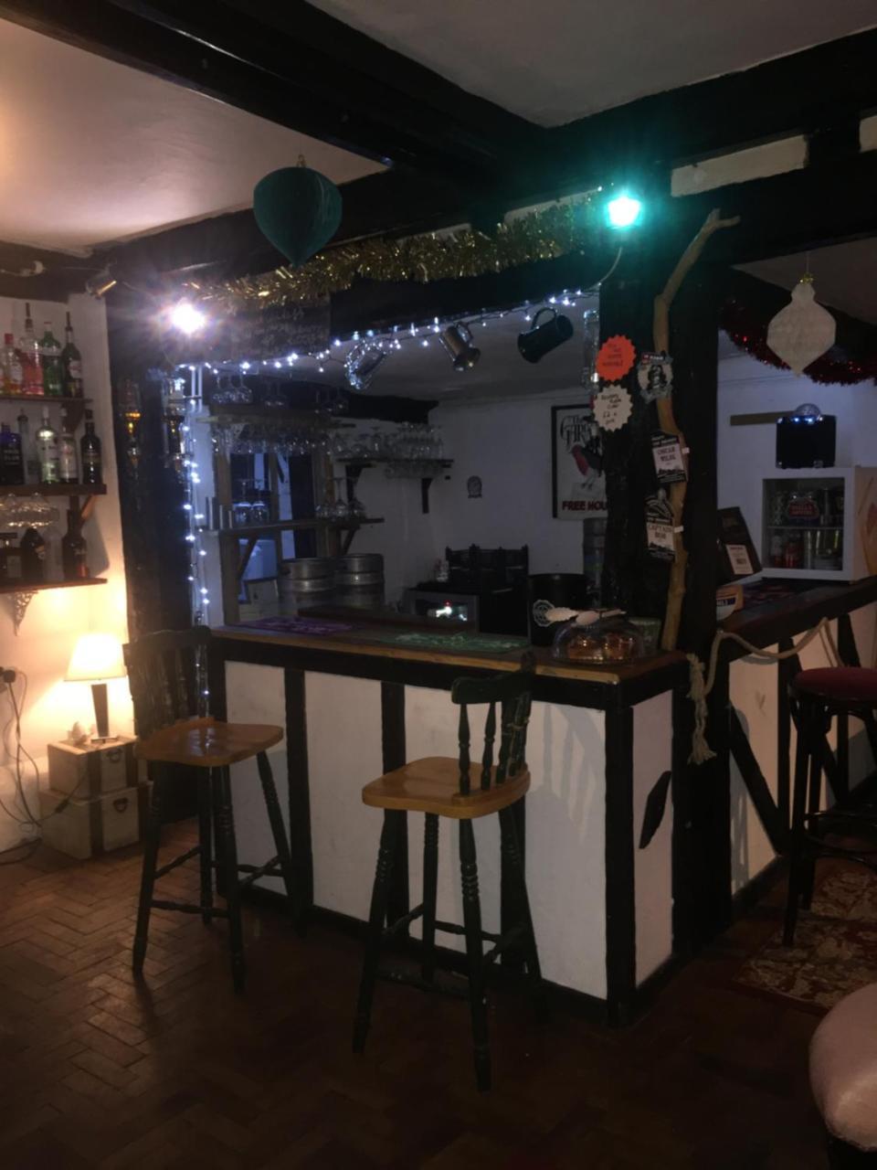 The Swan Inn 哈里奇 外观 照片
